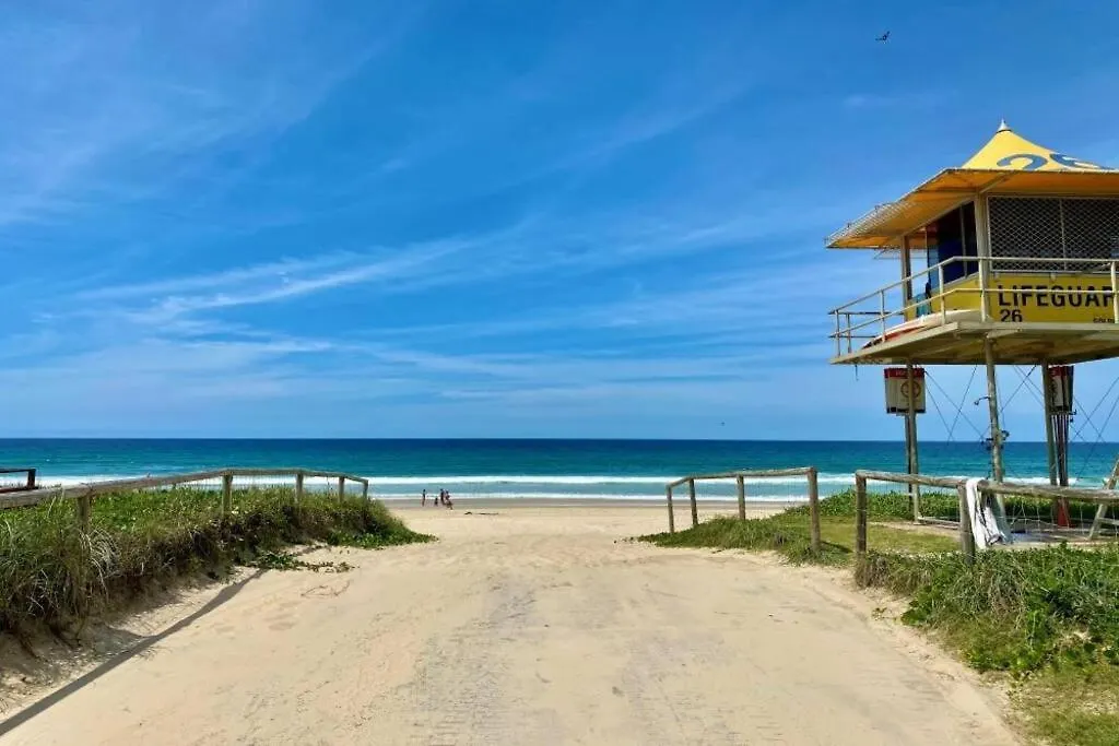 Dom wakacyjny Beach Side Bliss Mermaid Beach, 3Bd - Heated Pool Gold Coast